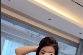 快手 如此多娇 土豪定制  全裸 黄瓜 自慰 2v